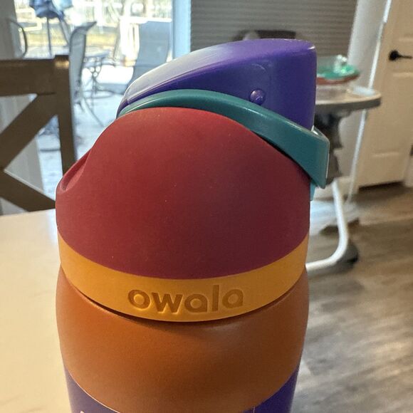 NWT Owala 32oz Free sip Water Bottle Gemstone Chic - Picture 4 of 9